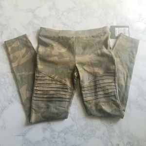 NWT Adorable Camouflage Moto Leggings 6/6X